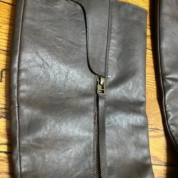 WOMENS Boots 9 Brown Tall Riding zipper winter EUC. - Picture 7 of 7
